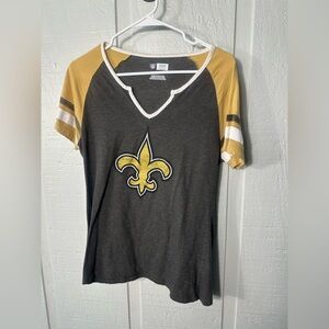 NFL Women’s Short Sleeve New Orleans Saints Tshirt Size Size Large EUC